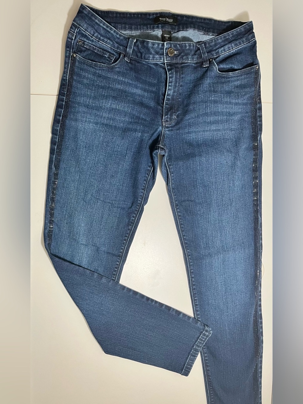 White House Black Market Women Skinny Jeans in Blue Denim